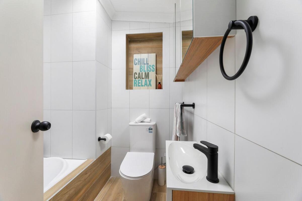 Oasis Double 6br5ba Icc By Palm&vine
