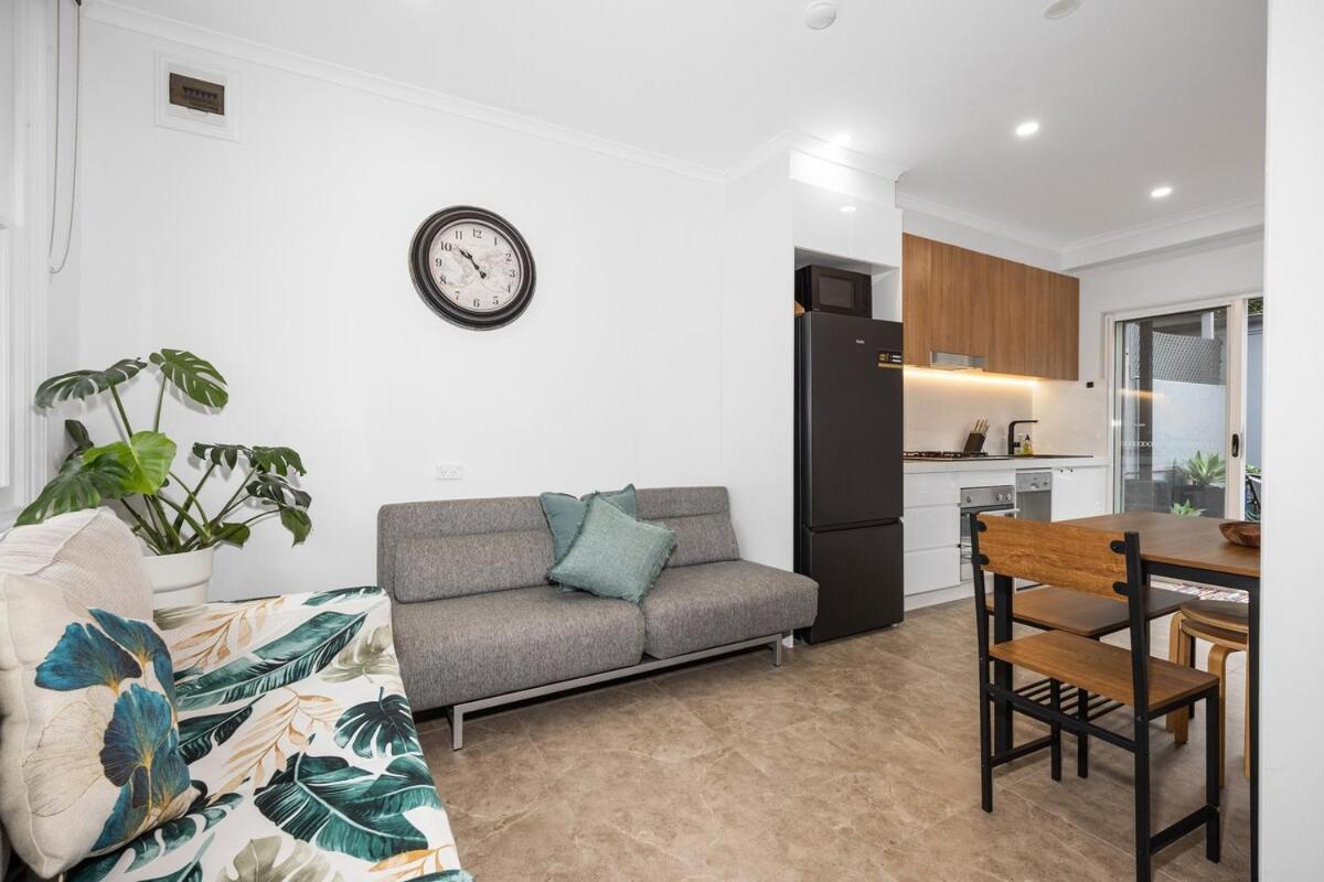 Oasis Double 6br5ba Icc By Palm&vine *