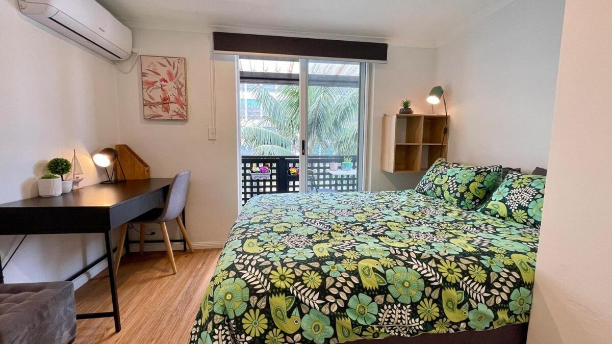 Oasis Double 6br5ba Icc By Palm&vine * Sydney
