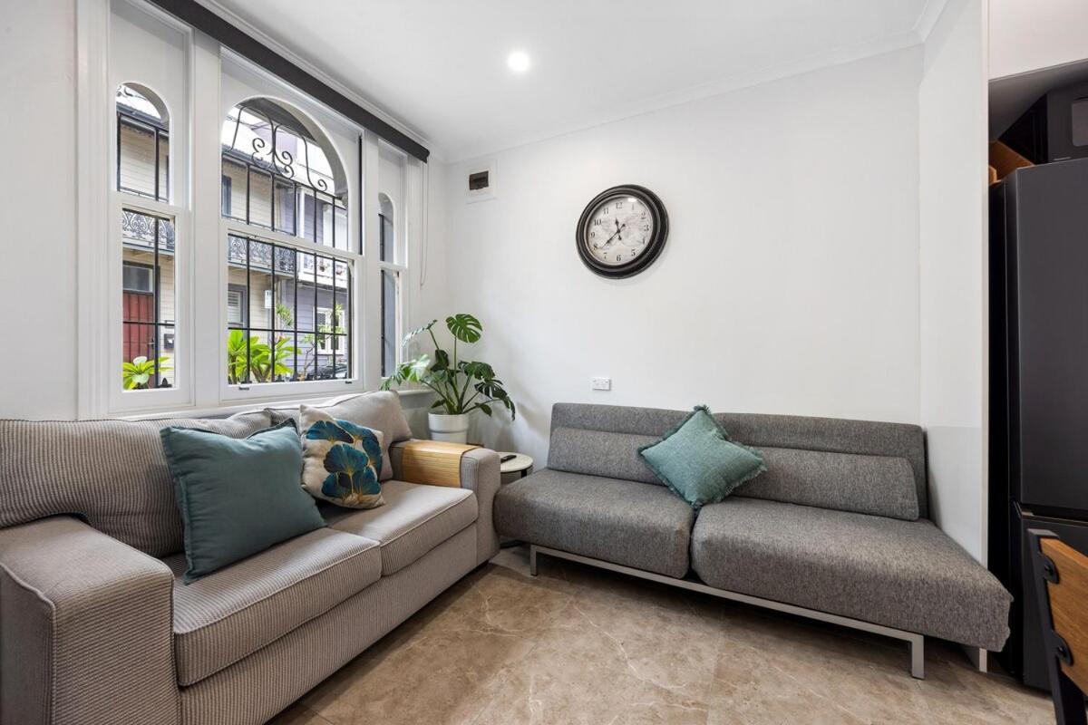 Holiday home Oasis Double 6br5ba Icc By Palm&vine Sydney